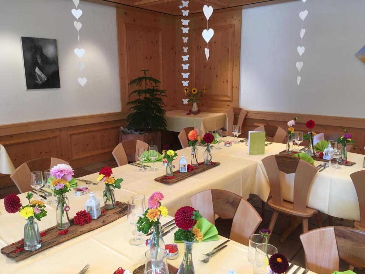 Landhuus Frauenkirch Hotell Exteriör bild