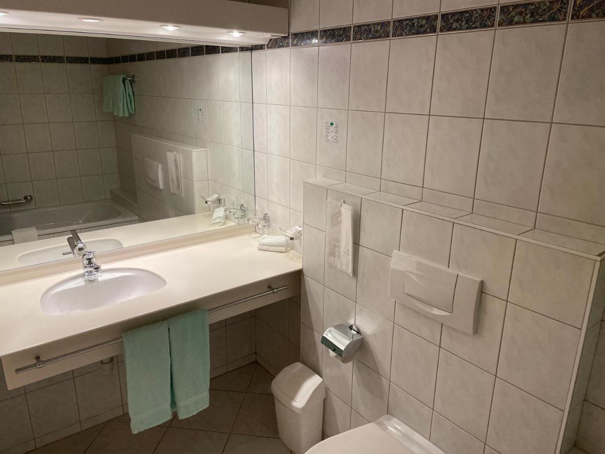 Landhuus Frauenkirch Hotell Exteriör bild
