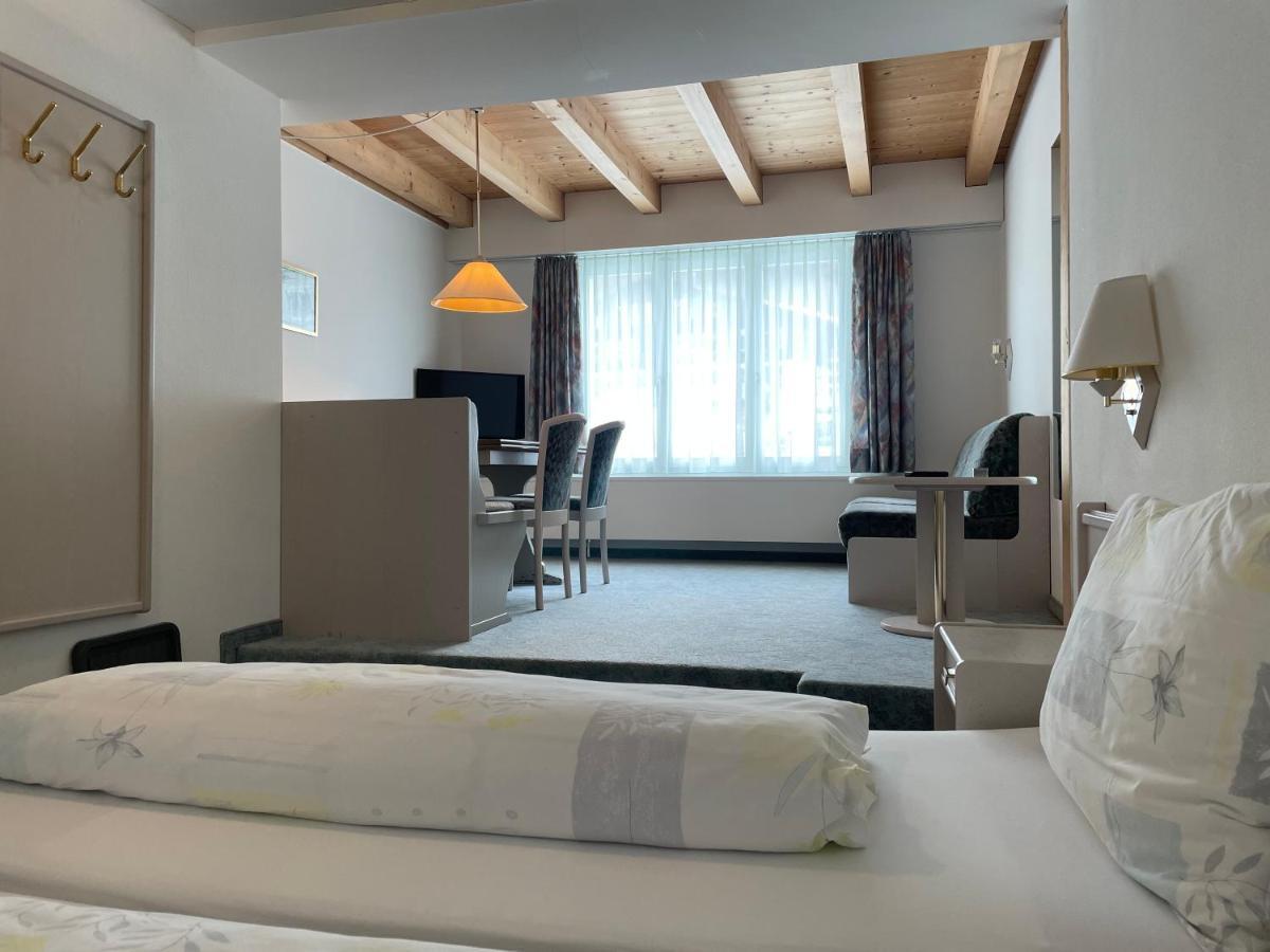 Landhuus Frauenkirch Hotell Exteriör bild
